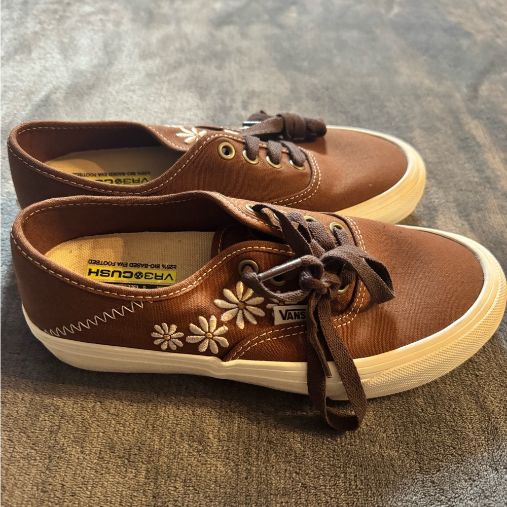 NWOT Vans Low Tops with Floral Embroidery
